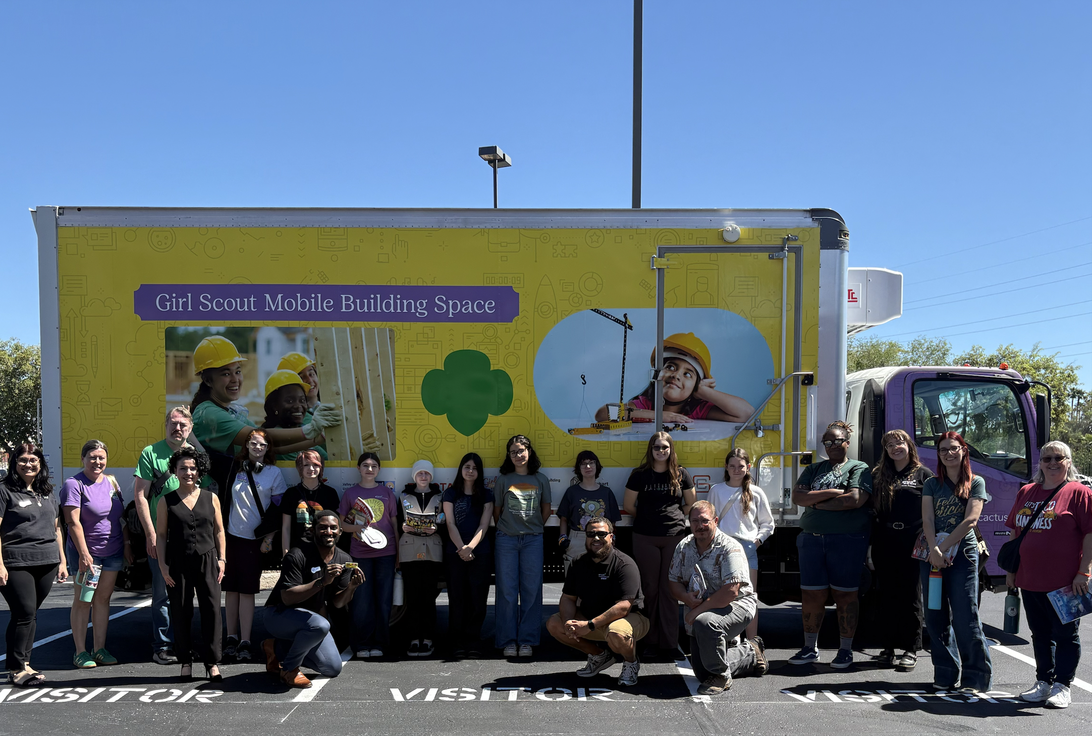 UAT Hosts Mobile MakerFest with Girl Scouts to Inspire the Next Generation of Innovators